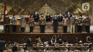 UU Cipta Kerja Ditandatangani Jokowi